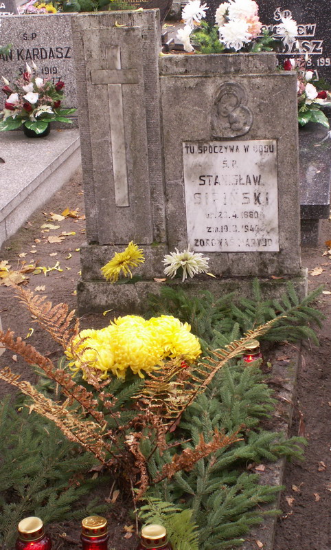 Stanisaw  Sipiski - Grb na Cmentarzu Miostowo: pole 3, kwatera 4, rzd 10, numer 424.
Pogrzeb dnia 1944-03-21.
